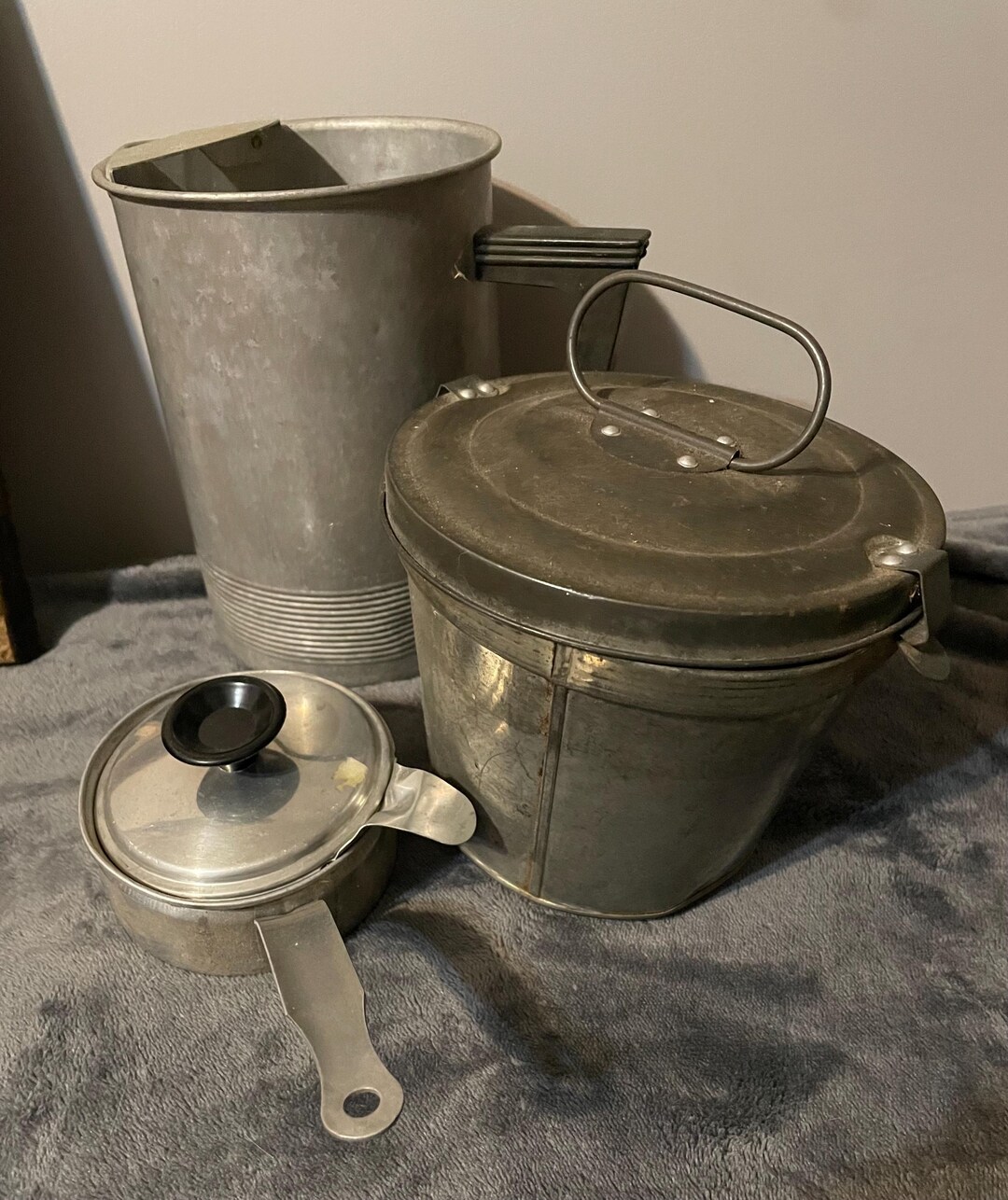 Aluminum/metal Farmhouse Kitchen Pitcher, Mold and Small Pan - Etsy