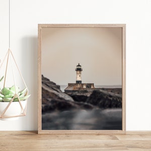 lighthouse photo, lighthouse print, Lake Superior photo, coastal decor, beach decor, nautical wall art, lighthouse art, nautical decor,