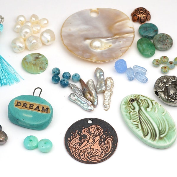 Boîte de perle de Laurier-un assortiment de concepteur bleu vert de pendentifs artisanaux, Premium perles et composants-thème rêver de sirènes
