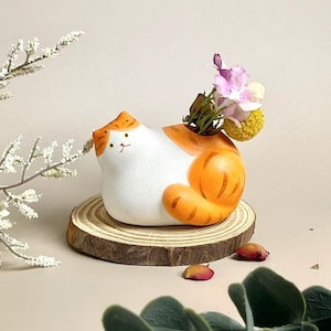 Mini Cat Ceramics Vase Animal Figurines for Desk Decor Gifts, Unique Miniature Ceramic Pot Plant Vase Set Small Pottery Decor Gifts for Her.