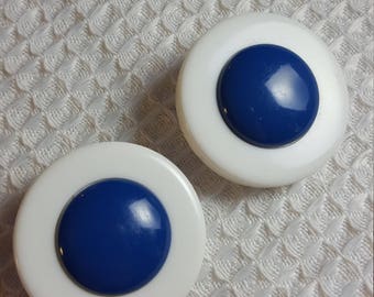 Vintage Blue & White Cicle Clip On Earrings
