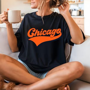 vintage sweat-shirt ras du cou de football de Chicago, chemise ours, maillot de football rétro Chicago, sweat-shirt Chicago, cadeau de fan de Chicago