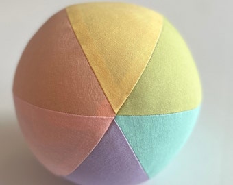 Bola de tela arco iris pastel, bola de tela para niñas, juguete para niños hecho a mano, bola de tela rellena, bola de cascabel, juguete interior, regalo de cumpleaños para niñas