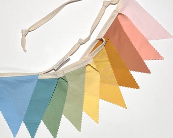 Boho Regenbogen Wimpelkette, Stoff Banner, Geburtstagsgirlande, Kinderzimmer Dekor, Mädchen Schlafzimmer, gedämpfte Pastellfarben, 10 standard oder Mini Wimpel
