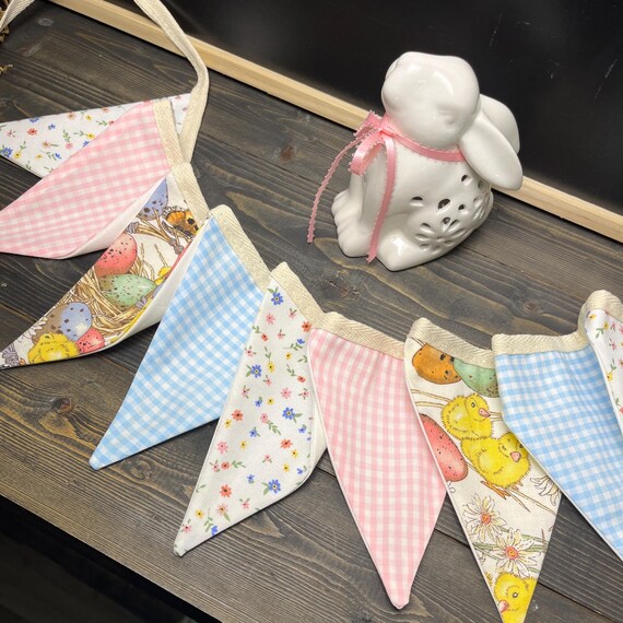 Set 2 Striscioni Pasquali Con Conigli E Carote - Decorazioni In Carta Per Feste, 3 Nastri Inclusi - 4
