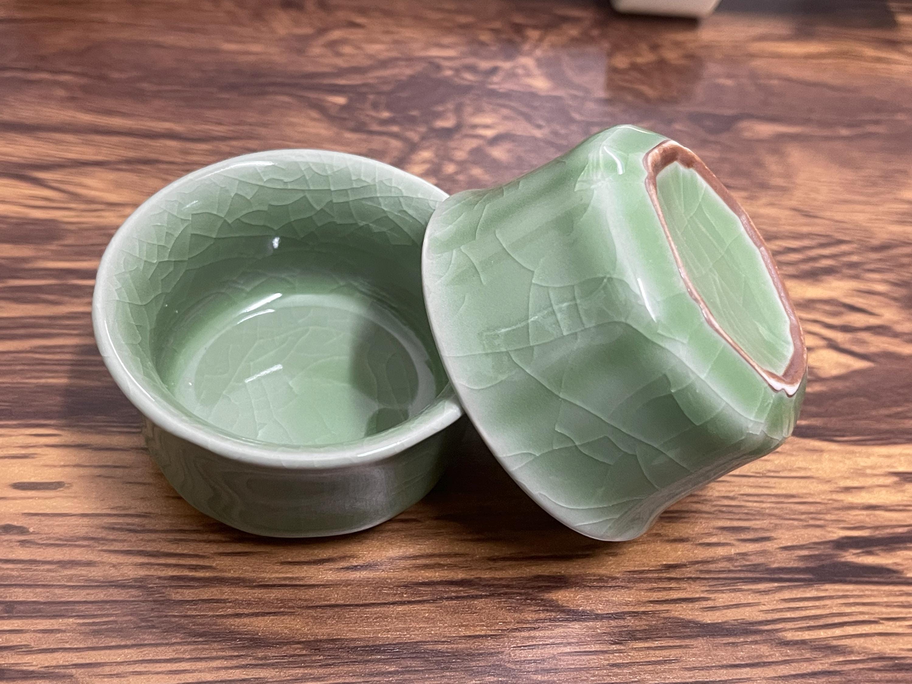 青衣 Wエンジン超リアルレプリカ ― 景徳鎮「氷翡翠」磁器急須＆金彩