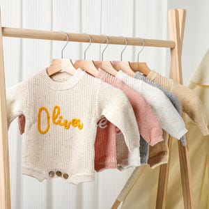 Personalized Baby Name Sweater, Newborn Sweater with Name, Hand-Embroidered Sweater, Custom Baby Name Sweater, First Birthday Gift