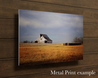 Barn Photography Print on Metal – Rustic Country Farmhouse Home Decor - Barn Wall Art – Metal Landscape Print - Ready to Hang Wall Art