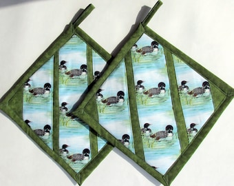 Green Loon Patchwork Potholders, Loon Pot Holders, Green Pot Holders, Loon Hot Mats, Loon Hot Pads, Loon Gift, Gift for Mom - Set 123