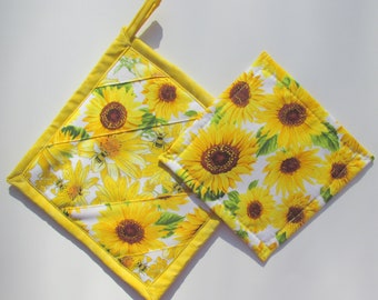 Sunflowers and Bees Yellow Potholder and Jar Opener Gift Set, Arthritis Aid, Cooking Holder, Handmade Holder, Hot Pad, Hot Mat, Gift Set