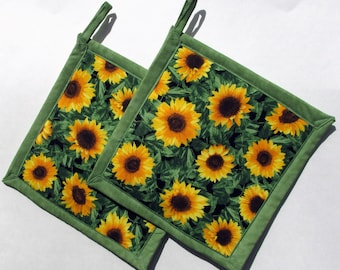 Sunflower Light Green Potholders, Sunflower Theme Kitchen, Sunflower Decor, Sunflower Hot Pad, Fabric Pot Holders, Set of TWO, Handmade