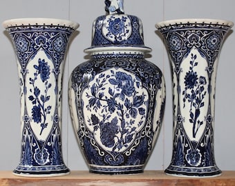 BOCH Delft Blue vases