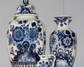 ROYAL GOEDEWAAGEN Delft Blue vases
