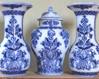 PETRUS REGOUT Cabinet set /Delft Blue vases