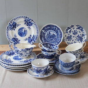 Delft Blue tea set / tableware / crockery set