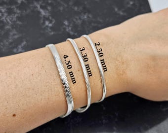 Sterling Silver Herringbone Chain Bracelet: Sleek 925 Silver, Adjustable Length