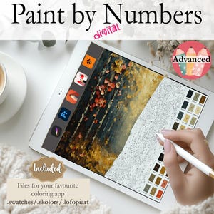 Puede incluir: Un diseño digital de pintar por números que se muestra en una tableta, con un lápiz óptico. La imagen muestra una pintura de paisaje parcialmente terminada con una paleta de colores. También se ve una taza de café y el texto "Paint by Numbers".
