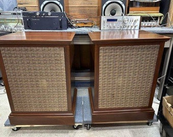 Vintage JBL Stereo Speakers