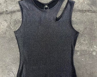 1990s black and silver shiny lurex tank top w cut out at shoulder size medium-large