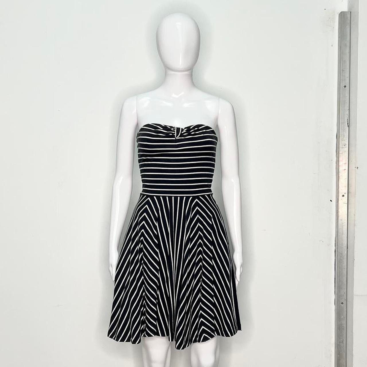 Y2k Betsey Johnson Black and White Striped Strapless Bow Bodice Cotton Spandex Dress W Full Skirt and Pockets Size Small - Etsy Y2k Betsey Johnson Black and White Striped Strapless Bow Bodice Cotton Spandex Dress W Full Skirt and Pockets Size Small - Etsy