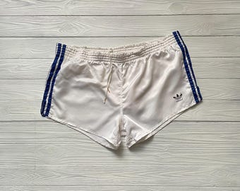 Pantalones cortos de fútbol Adidas vintage: pantalones cortos de nailon para correr de Alemania Occidental de los años 80, talla L