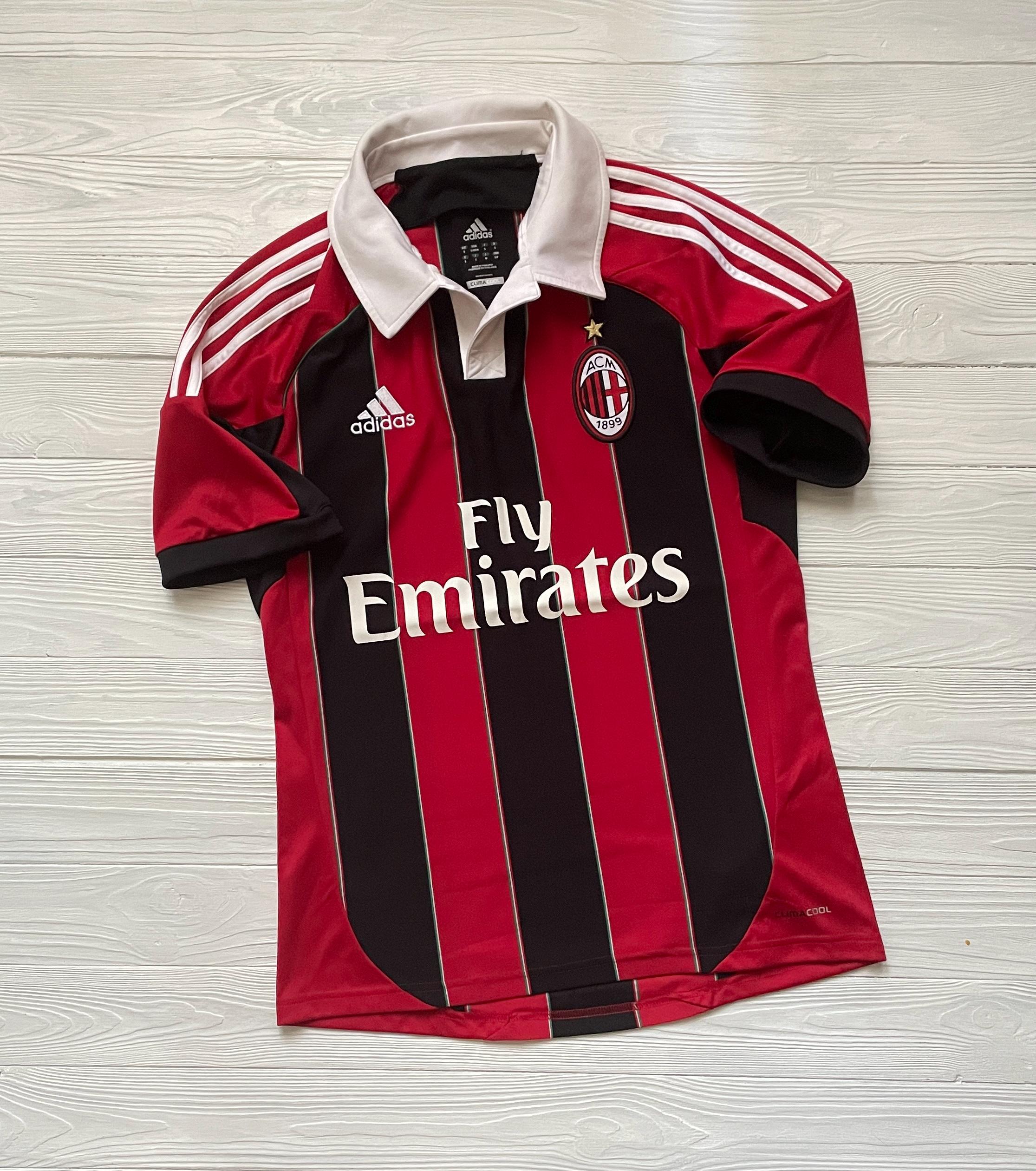 Fly Emirates Maglia Ronaldinho Milan Retro Football Jersey