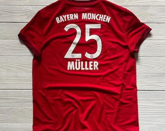 Vintage Bayern Munich Home Football shirt Womens Size XL Ladies Soccer jersey Red Adidas