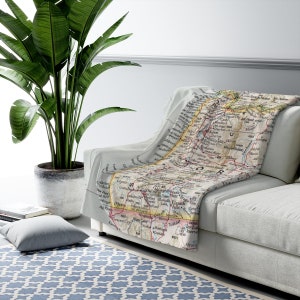 Oregon Coast Map Fleece Blanket - Oregon Coast Map Blanket - Oregon Coast Housewarming Gift - Oregon Coast Airbnb Decor