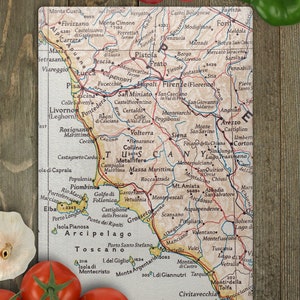 Tuscany Italy Map Cutting Board - Tuscany Charcuterie Board - Tuscany Airbnb - Tuscany Cheese Board - Tuscany Kitchen - Tuscany Wedding Gift