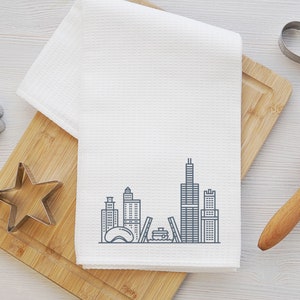 Chicago Tea Towel - Chicago Kitchen Towel - Chicago Dish Towel - Chicago Housewarming - Chicago Airbnb Decor - Chicago Realtor Gift