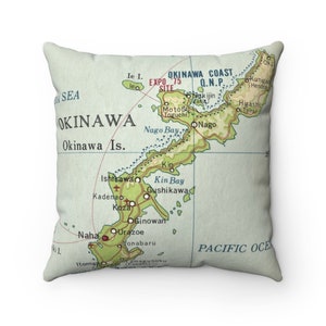 Okinawa Japón Mapa Almohada Decoración Airbnb Almohada Okinawa Regalo de Okinawa Mapa de Okinawa Regalo de mapa de Okinawa Regalo de agente inmobiliario Regalo de bienvenida imagen 1