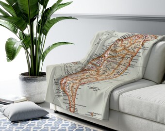 Taiwan Map Fleece Blanket - Taiwan Map Blanket - Taiwan Blanket - Wanderlust Blanket - Taiwan Gift - Airbnb Decor