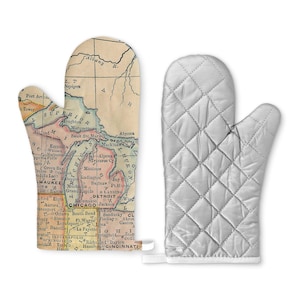 Michigan Map Oven Mitt - Michigan Oven Mitt - Michigan Kitchen Gift - Michigan Airbnb - Michigan Wedding - Michigan Housewarming Gift