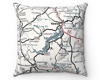 Lake Wallenpaupack Pennsylvania Map Pillow - Lake House Pillow - Lake Wallenpaupack Pillow - Housewarming Gift - Airbnb
