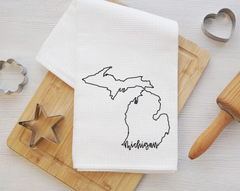 Michigan Tea Towel - Michigan Kitchen Towel - Michigan Dish Towel - Michigan Housewarming - Michigan Airbnb Decor - Michigan Closing Gift