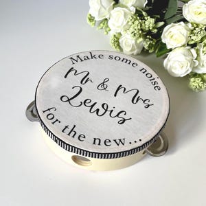 Einzigartiges Hochzeits-Accessoire - personalisiertes Hochzeit-Tamburin | Alternative Gedecke | Spaß Hochzeitsdekor | Schrullige Hochzeitsgeschenke