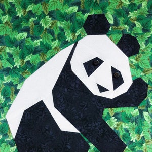 Panda Bear paper piece quilt block pattern PDF instant download, 12 inch, foundation piecing FPP, nature zoo animal, kids baby quilts