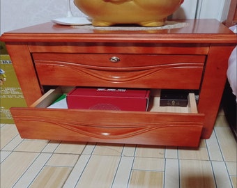 Modern Minimalist Solid Wood Bedside Cabinet: Stylish Bedroom Storage