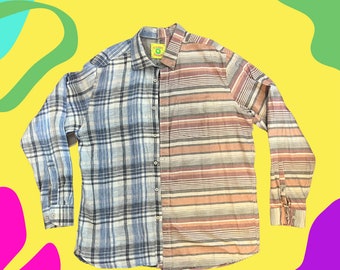 Camisa con botones divididos en colores