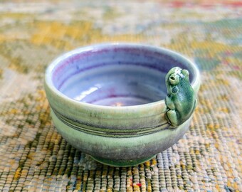 Tiny Frog Bowl