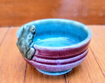 Tiny Frog Bowl