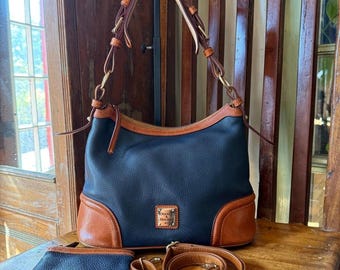 Dooney & Bourke Vintage Wexford Pebbled Leather Shoulder Hobo Bag Navy Tan