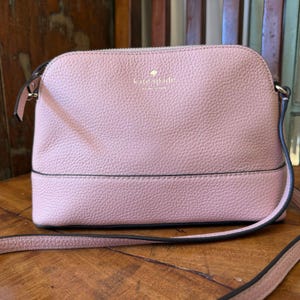 Kate Spade New York Southport Avenue Hanna Light Pink Crossbody Leather Bag