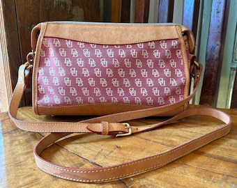 Dooney & Bourke Red Signature Canvas Tan Leather Crossbody Zipper Clutch
