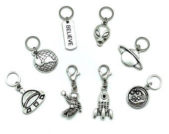 OUTER SPACE - Set of 8 Knitting Stitch Markers - 6 x 10 mm silver rings + 2 x Progress Keepers