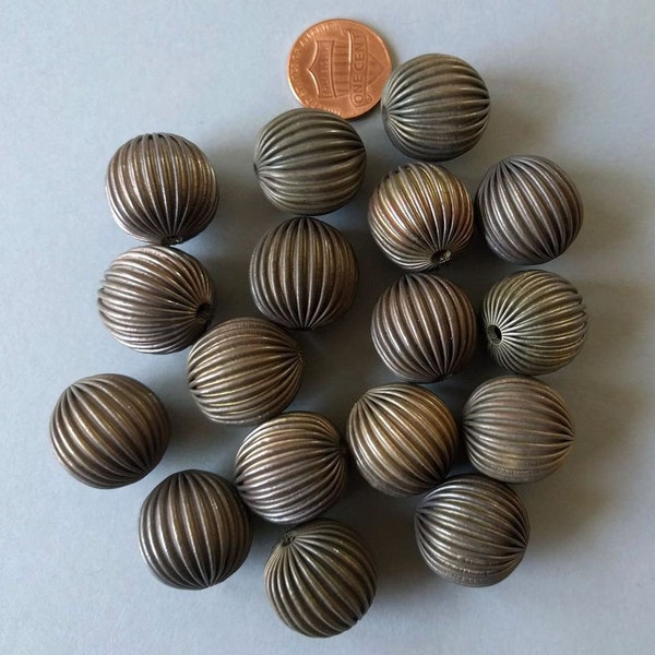 1 Large 20mm Corrugated Fluted Brass Vintage Metal Bead with Patina