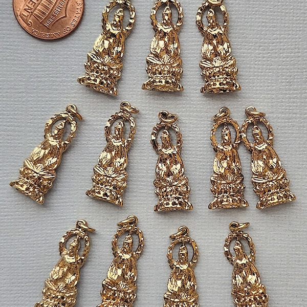1 Goldtone/Light Brass Chinese Goddess Vintage Hong Kong Charm Pendant Bead