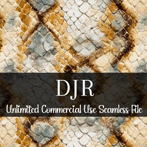 Op de afbeelding: Een naadloos patroon met een slangenveldesign. Het patroon bevat een mix van kleuren, waaronder bruin, beige en grijs, waardoor een realistische reptielenhuidtextuur ontstaat. De tekst "DJR Unlimited Commercial Use Seamless File" is zichtbaar.