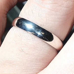 Herrvigselring i 14k vitguld, VTG Benchmark Comfort Fit, 4 mm, storlek 8,5