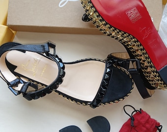 Sandalias Christian Louboutin Cataclou talla 37 / Cuñas de esparto negras con tachuelas (sin usar)